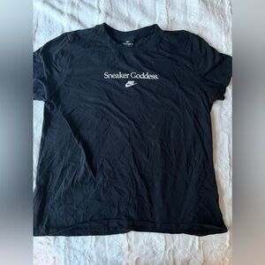 Sneaker Goddess t-shirt